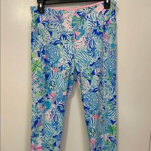 EUC Lilly Pulitzer luxletic leggings lion